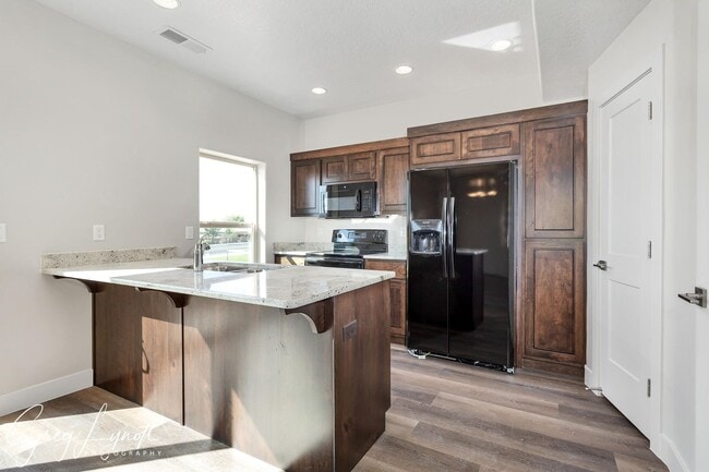 Foto del edificio - Townhome for Rent