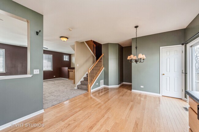 Building Photo - 366 Evergreen Cir