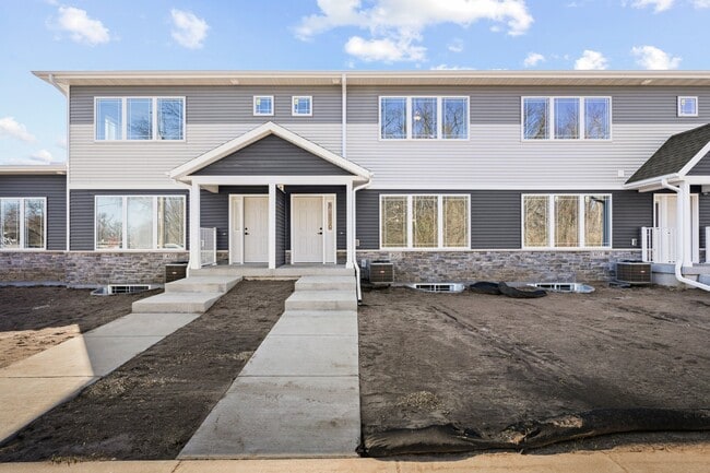 Foto del edificio - 5713 Eternity Dr