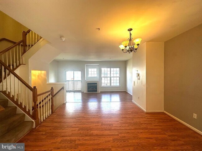Foto del edificio - 12921 Woodcutter Cir