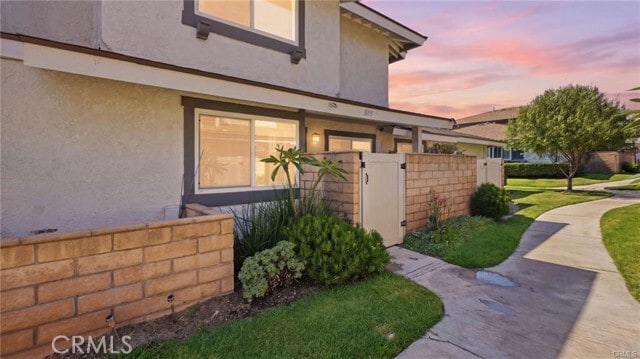 Building Photo - 8155 Woodland Dr