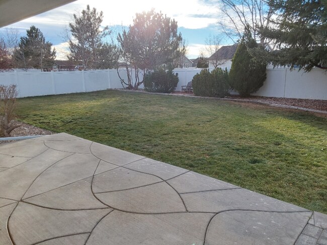 Foto del edificio - 6883 Mount Democrat St