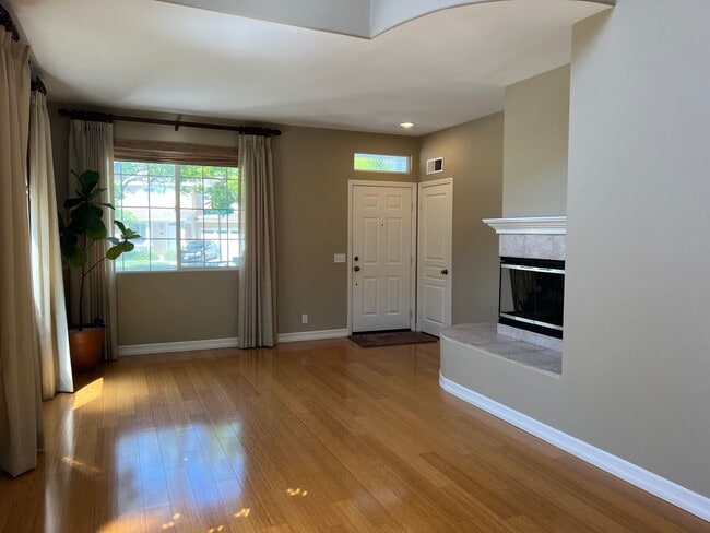 Foto del edificio - 3/3 Plus Loft Private home in Gated Domini...