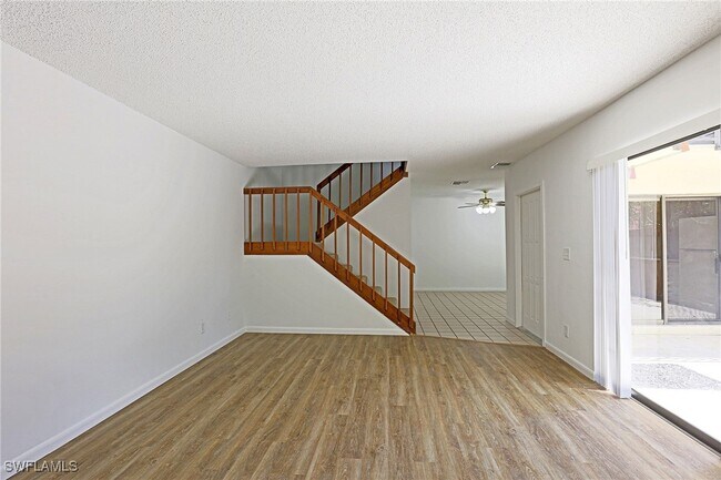 Foto del edificio - 12360 Woodrose Ct