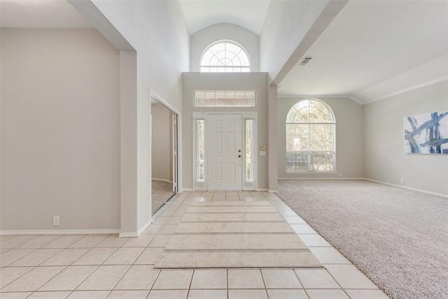 Building Photo - 3320 Chantilly Dr
