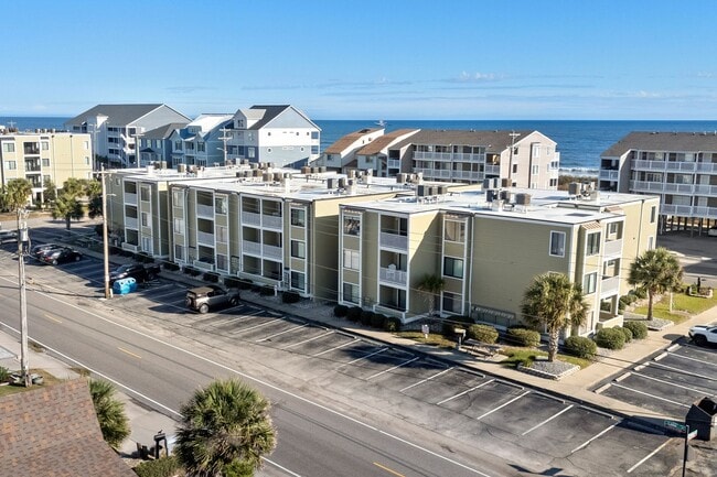 Building Photo - Snowbird Rental