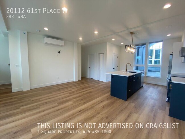 Building Photo - Brand New 3Bed/4 Bath Townhouse in Lynnwoo...