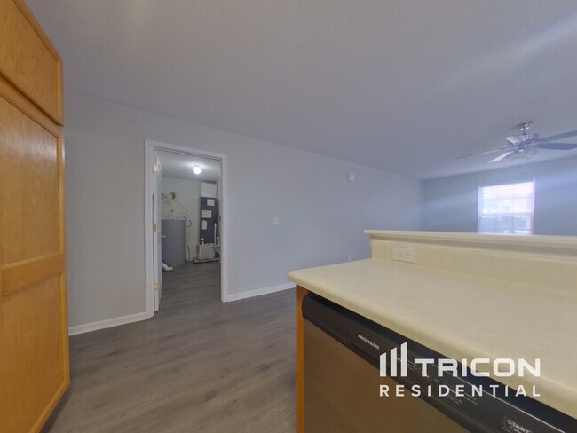 Foto del edificio - 105 W Waverly Pl Ct