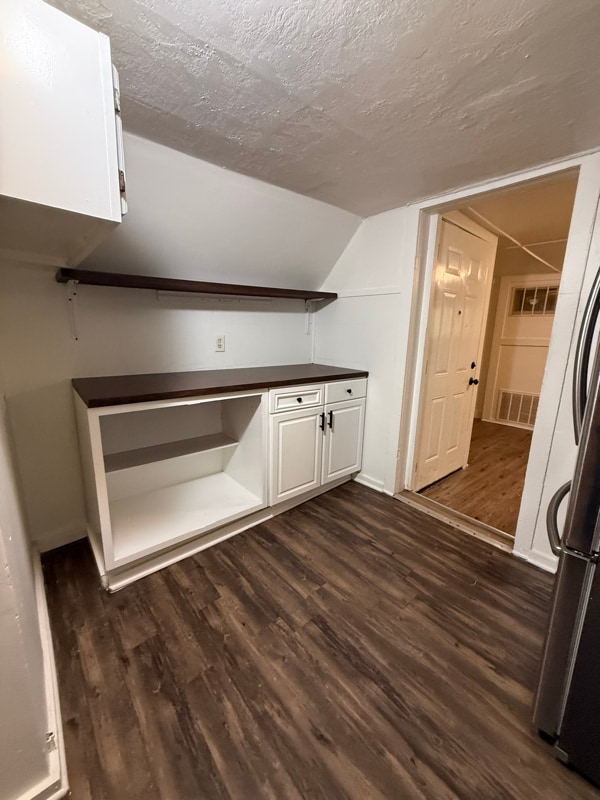 Building Photo - 1022 Huffman St