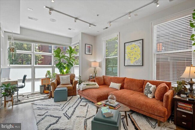 Foto del edificio - 2106 10th St NW