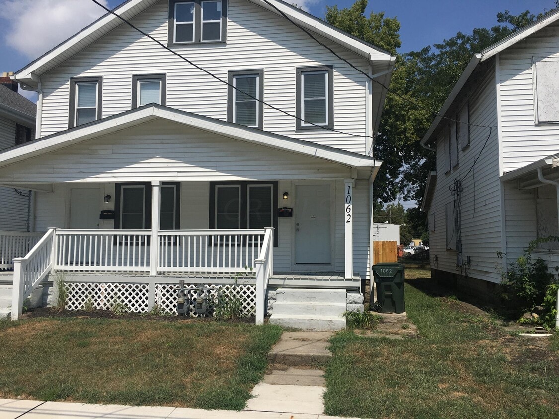 Primary Photo - 1062 Scott St
