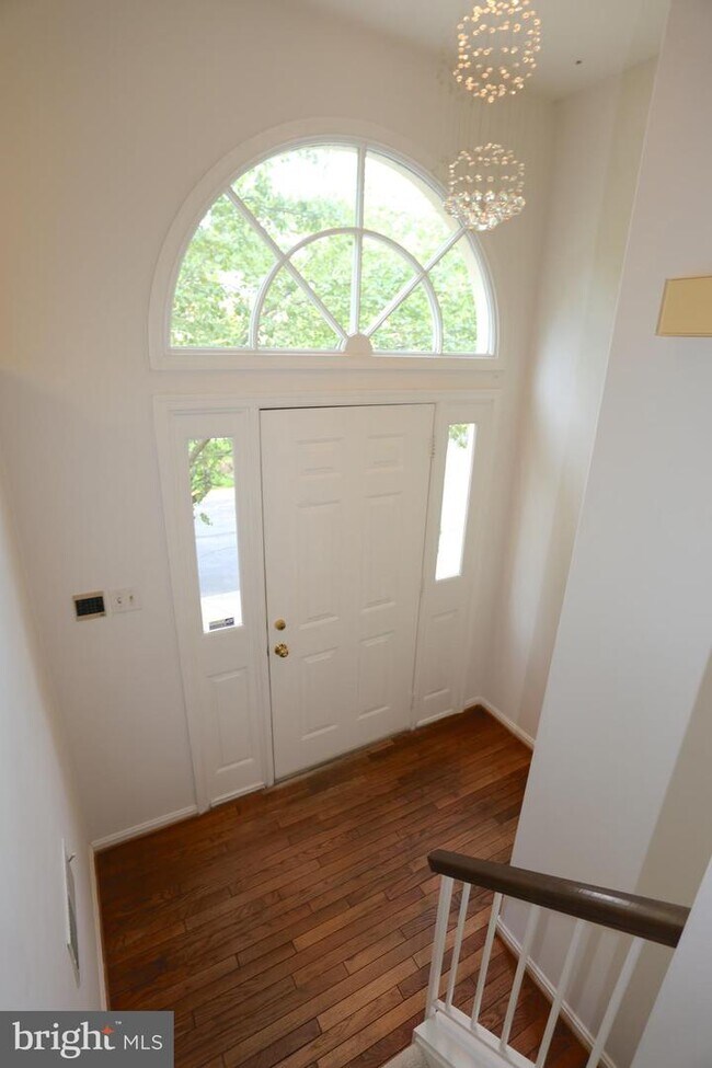 Building Photo - 1339 Templeton Pl