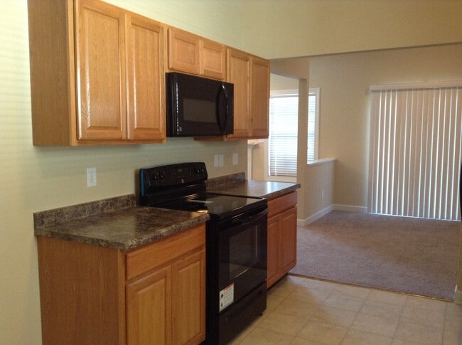 Building Photo - 9828 Rhodes Ln