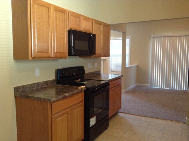 Foto del edificio - 9828 Rhodes Ln