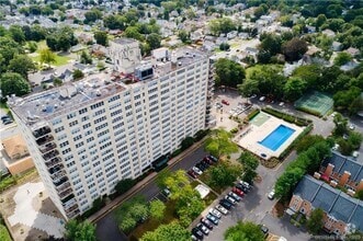 Building Photo - 2625 Park Ave