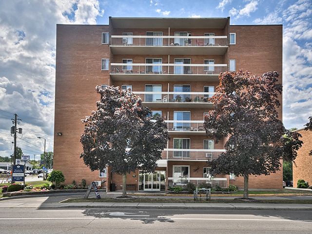 Photo du bâtiment - Brockville Apartments