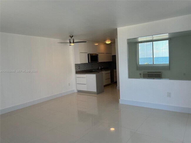 Foto del edificio - 1255 Collins Ave