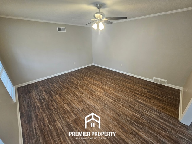 Photo - 5740 Fox Bend Ave House