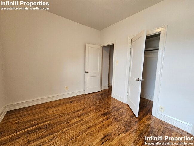 Building Photo - 6422 S Kenwood Ave