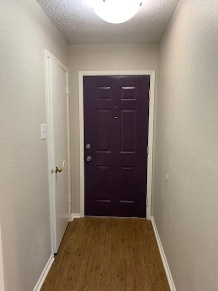 Foto del edificio - 7016 York Ave