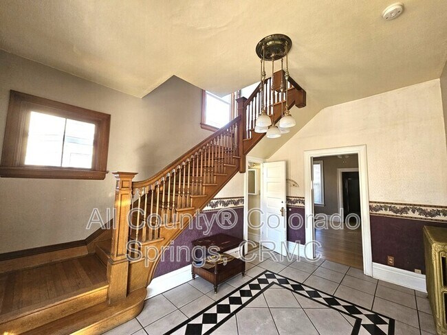 Foto del edificio - 815 N Nevada Ave