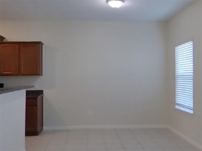 Building Photo - 640 Totem Trail Dr