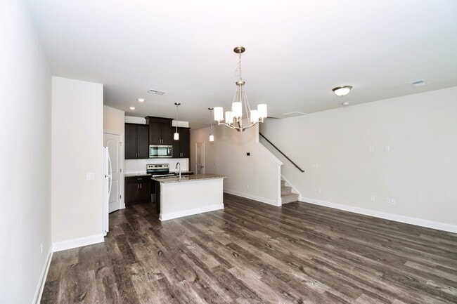 Foto del edificio - 831 Holland Ct