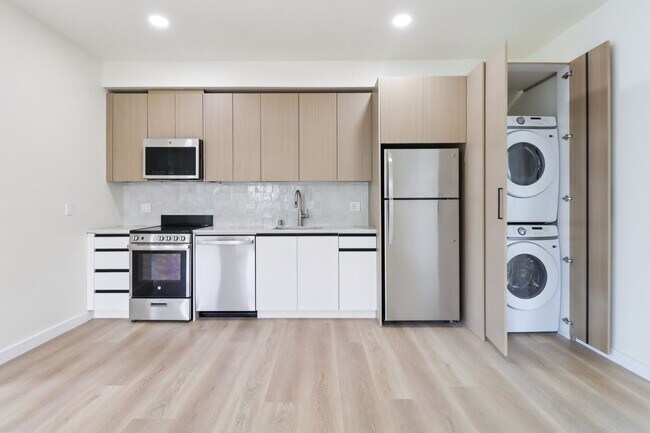 Foto del edificio - 4456 30th Street - North Parks Elevated Spanish Style Community