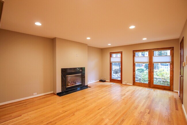 Foto del edificio - 1925 N Dayton St