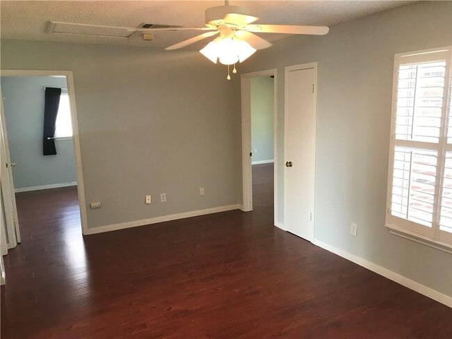 Building Photo - 2516 Stapleford Dr