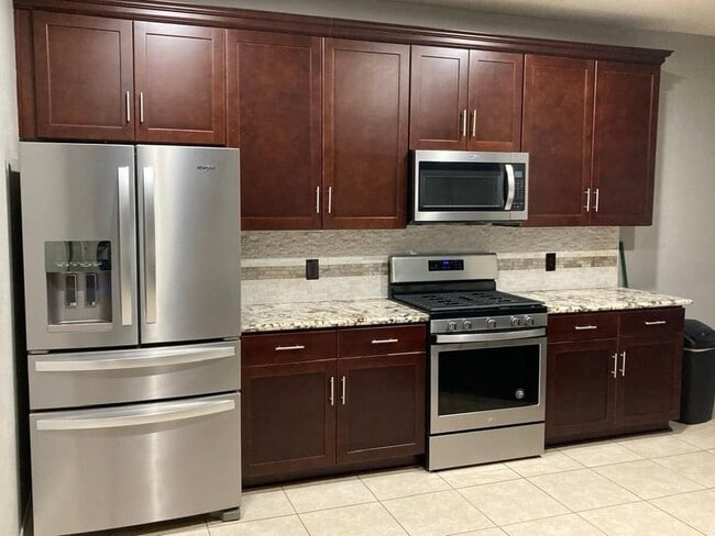 Foto del edificio - 2322 Trotter Dr