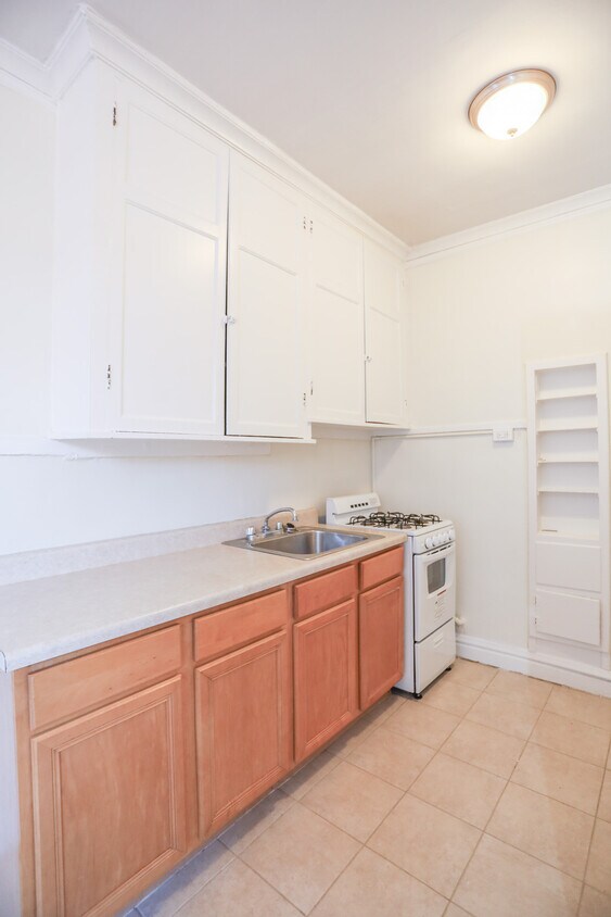 Foto principal - 7503 N Seeley Ave