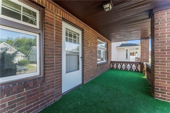 Foto del edificio - 4931 E 109th St