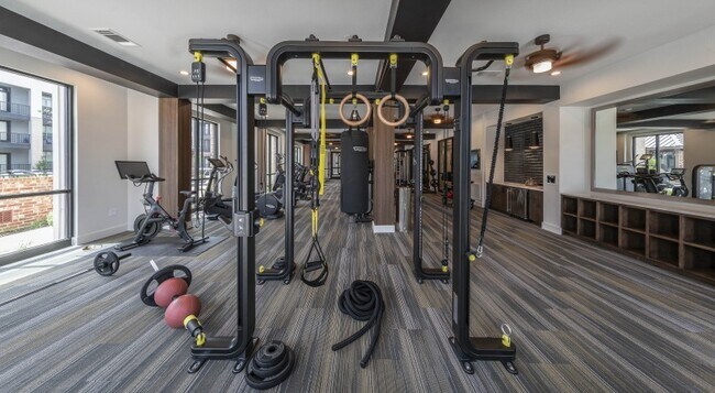 Foto del edificio - 11105 W Airport Blvd