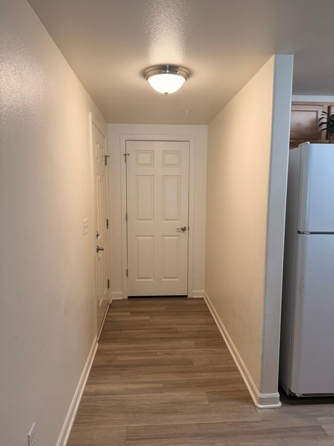 Foto del edificio - Awesome 2Bed 2Bath Condo Small Dog Considered!!!