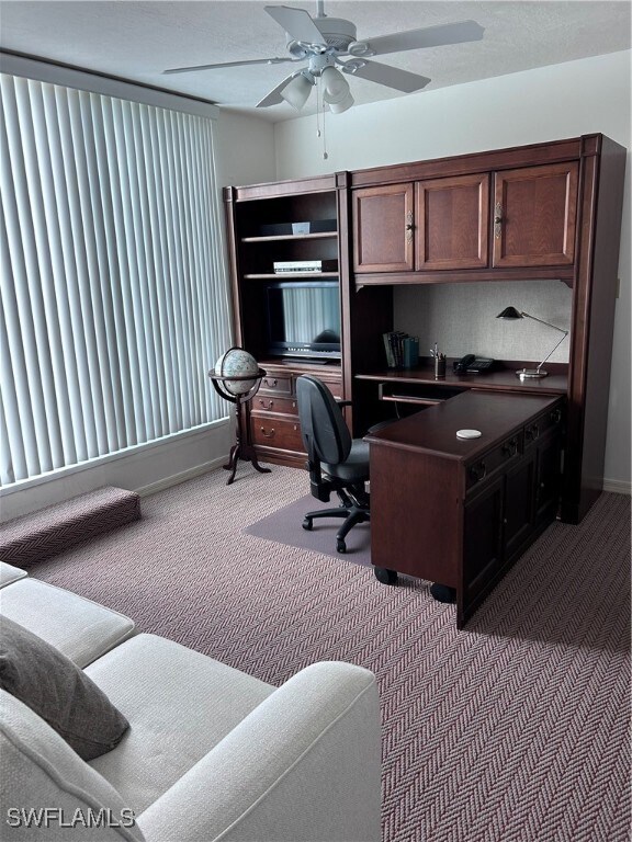 Foto del edificio - 7515 Pelican Bay Blvd