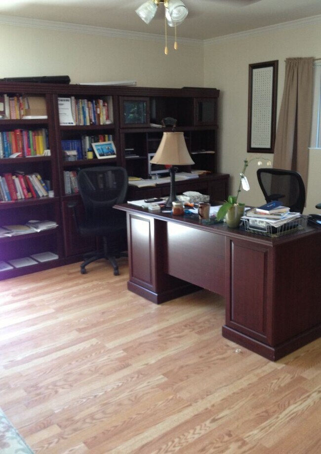 Foto del edificio - 3 br, 2 bath House - 1311 Chestnut