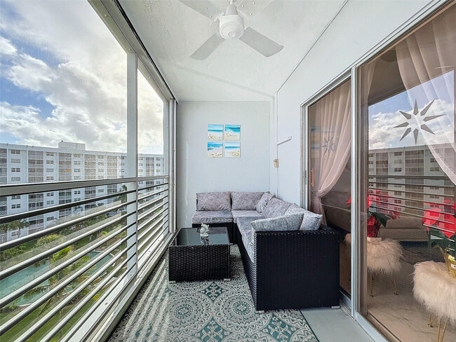 Foto del edificio - 2731 NE 14th Street Causeway