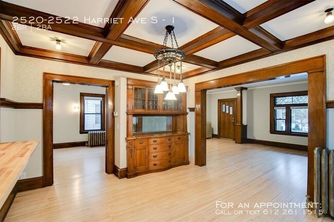 Foto del edificio - 2520-2522 Harriet Ave