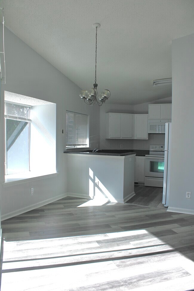 106 Nantucket Plz Unit 106, Newport News, VA 23606 Condo for Rent in