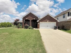 Building Photo - 3601 Queenswood Ct
