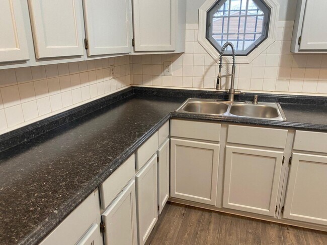 Brand New counter top & Sink - 2613 Hoover Ave