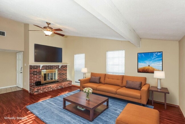 Building Photo - 1913 Sandra Ln