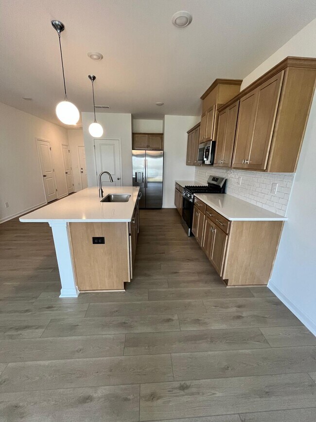 Building Photo - 2690 Yeager Dr NW