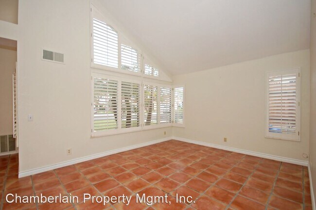 Building Photo - 4 br, 2.5 bath House - 1801 Calle Las Palmas