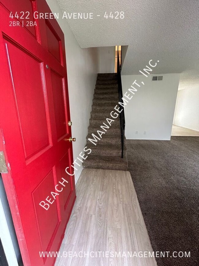 Building Photo - 4422 Green Ave