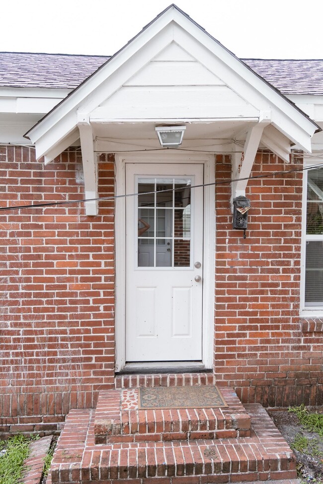 Foto del edificio - 515 N Monroe St