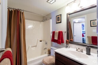 1BR, 1BA - 700 SF Model - Whisper Hollow Apartments