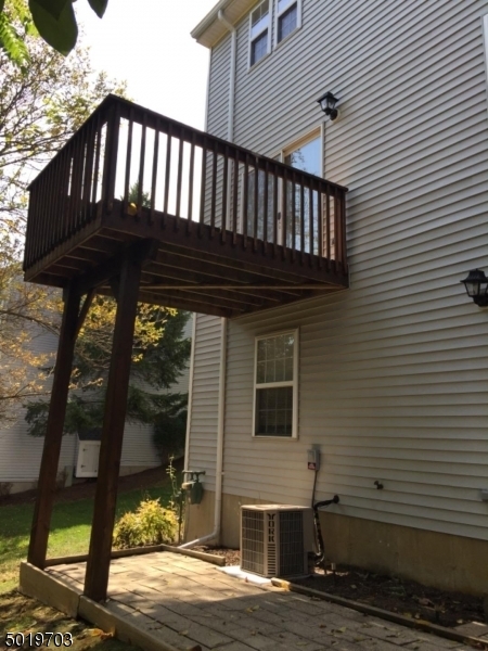 Building Photo - 254 Harvard Dr