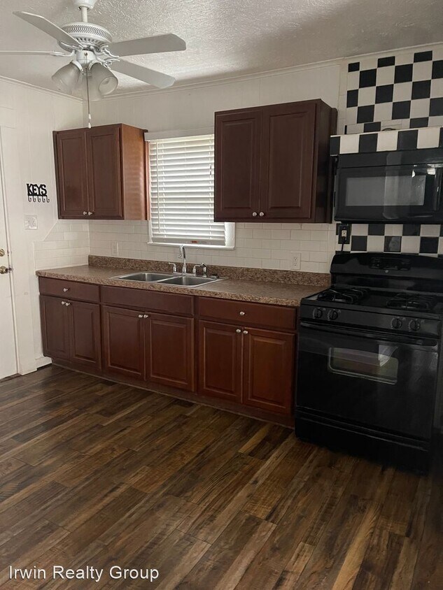 Foto del edificio - 2 br, 1 bath House - 1600 McCormick Street